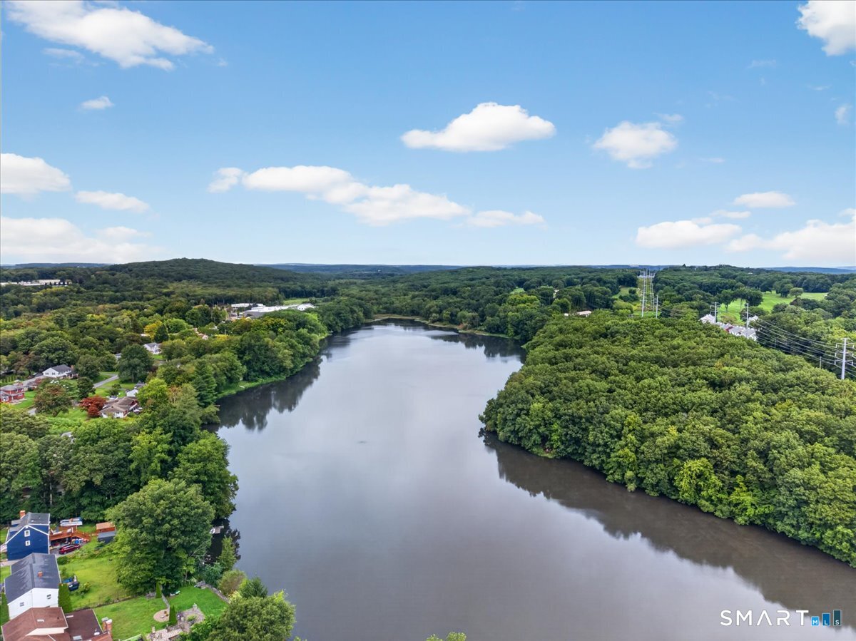 327 Lakeside West Boulevard Waterbury CT 06708