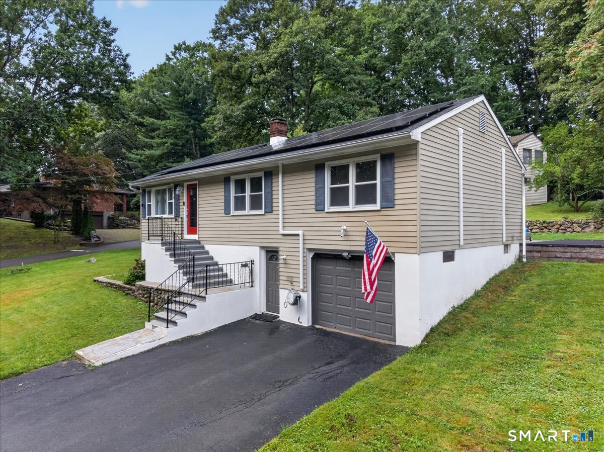 327 Lakeside West Boulevard Waterbury CT 06708