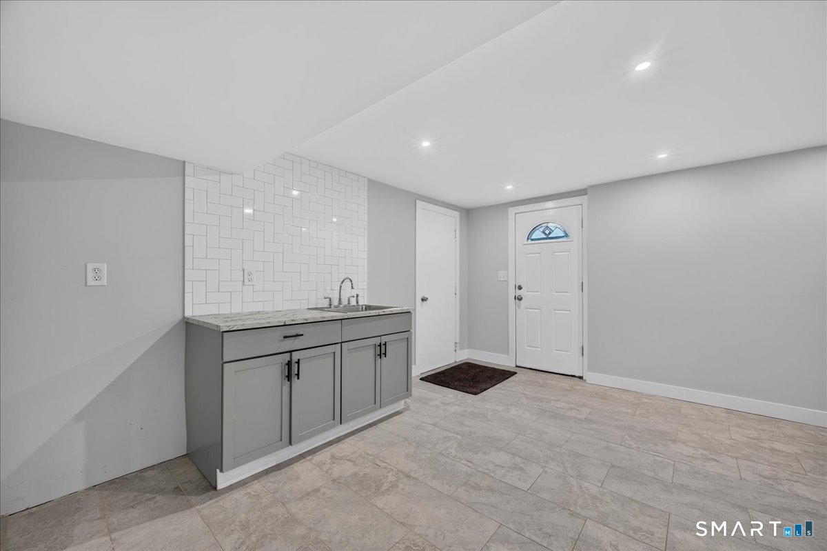 327 Lakeside West Boulevard Waterbury CT 06708