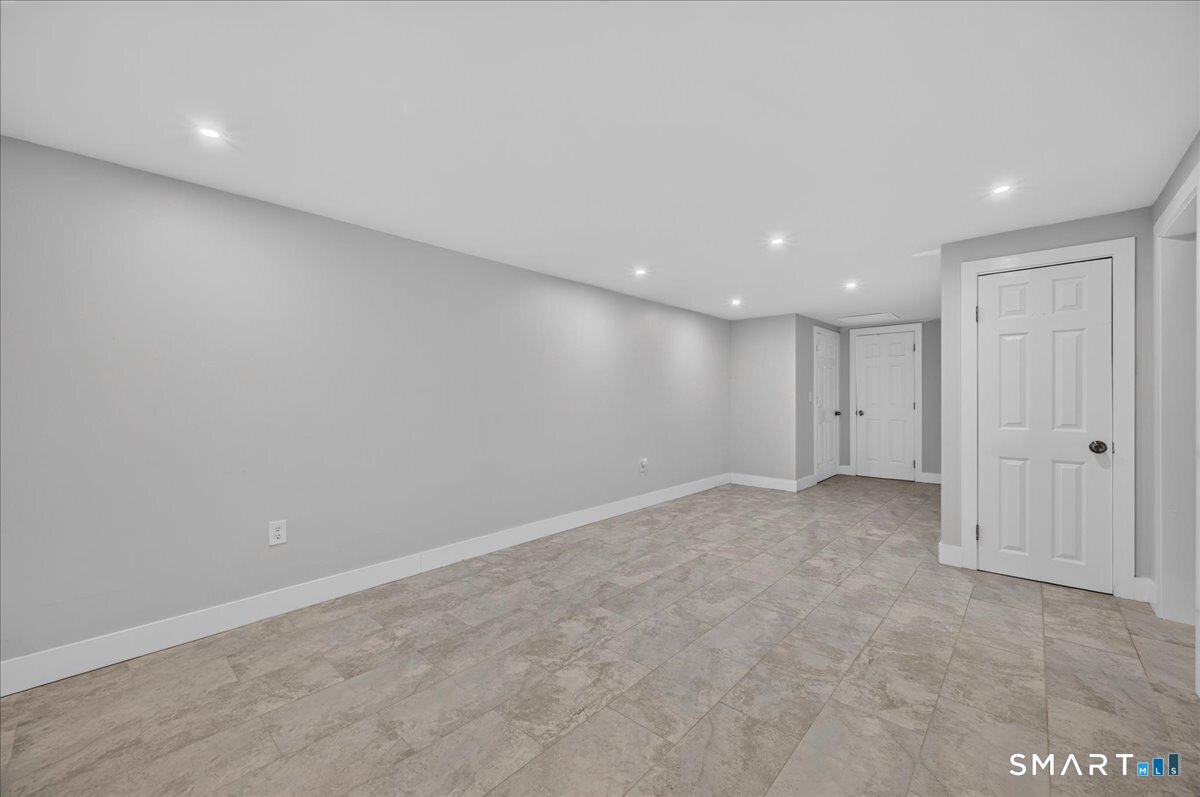 327 Lakeside West Boulevard Waterbury CT 06708