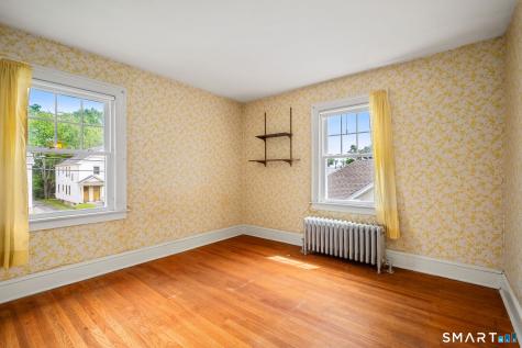 81 Woodlawn Street West Hartford CT 06110