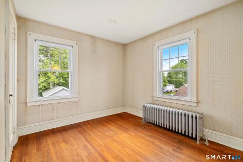81 Woodlawn Street West Hartford CT 06110