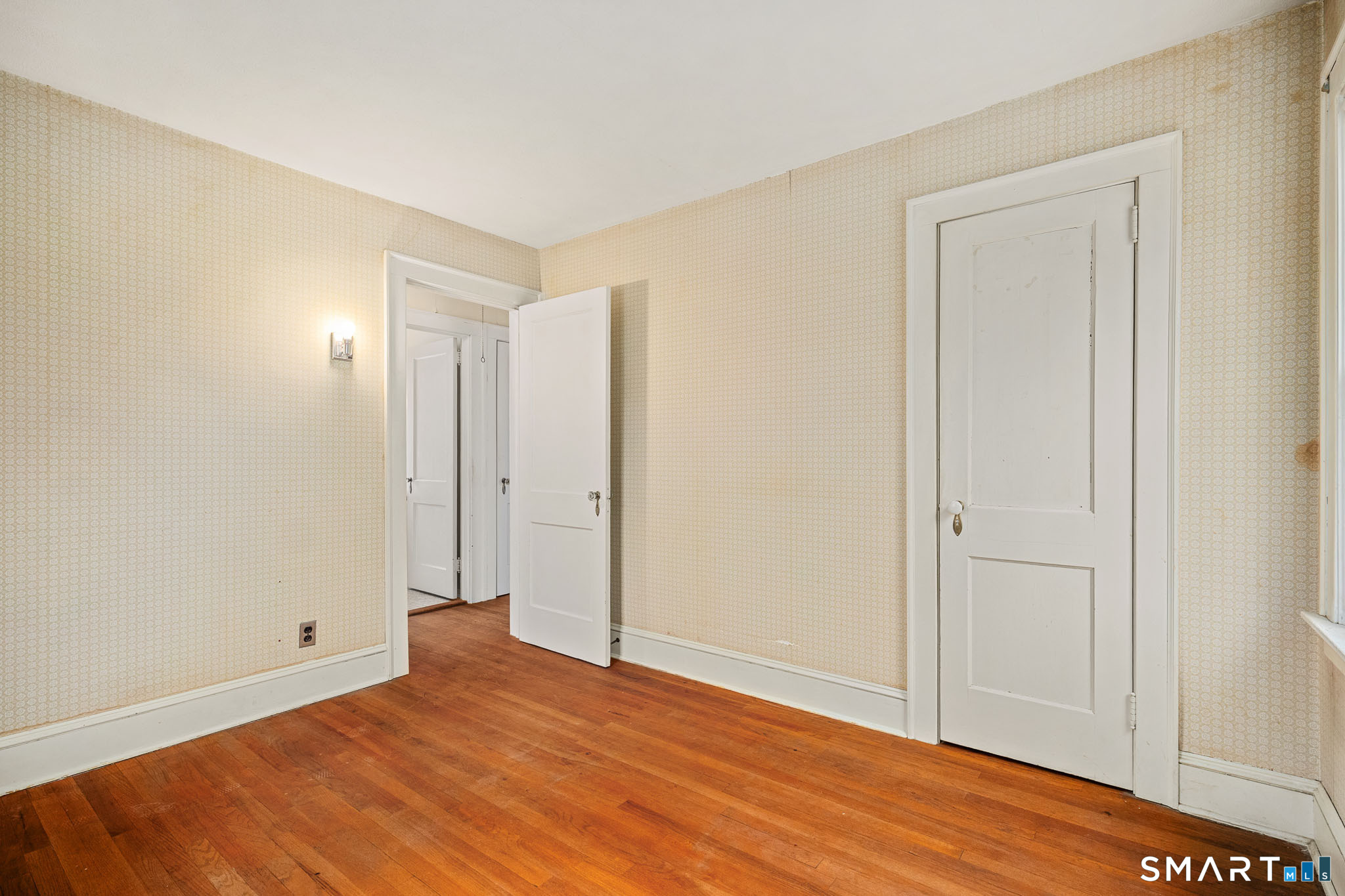 81 Woodlawn Street West Hartford CT 06110