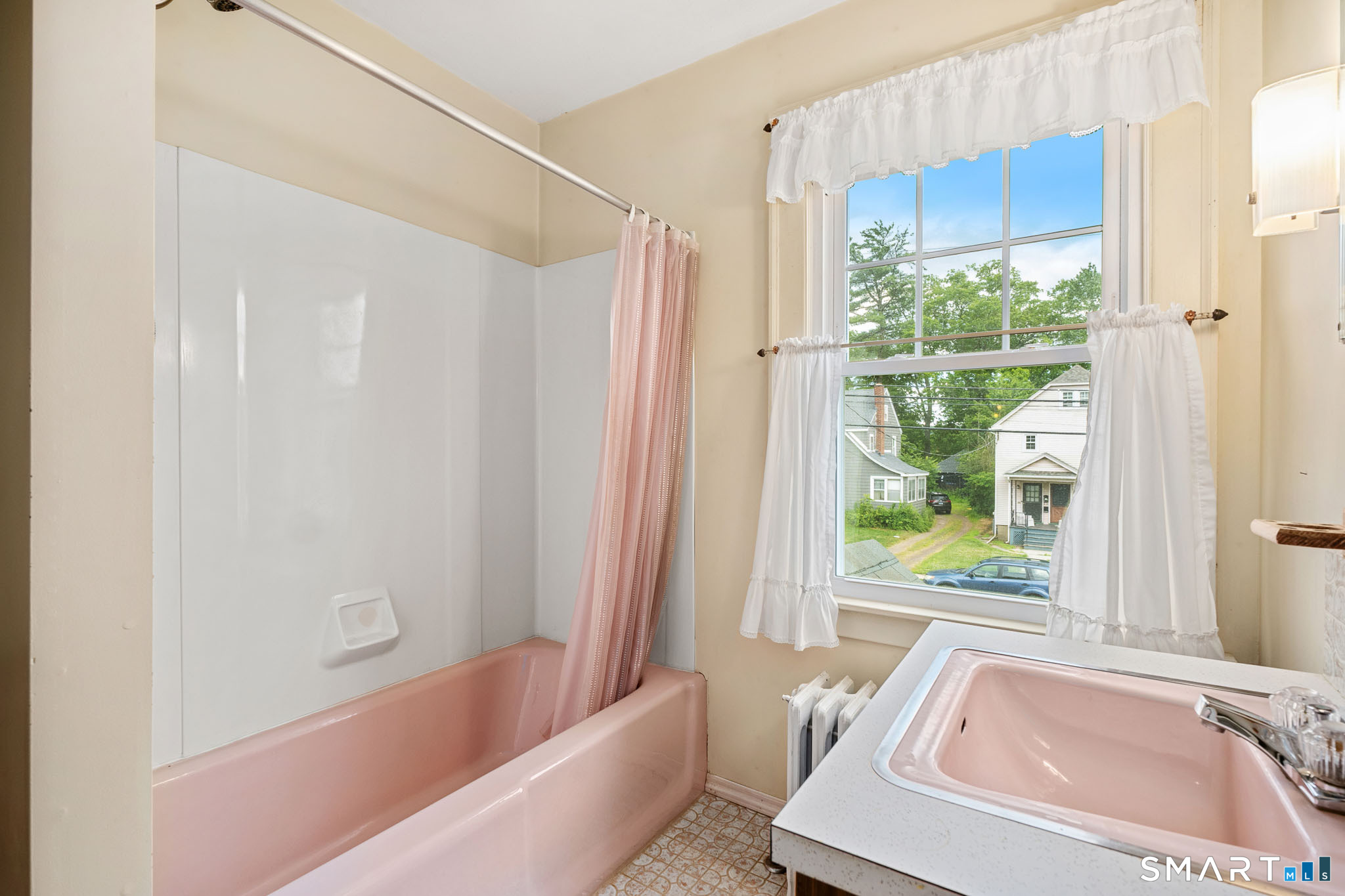 81 Woodlawn Street West Hartford CT 06110