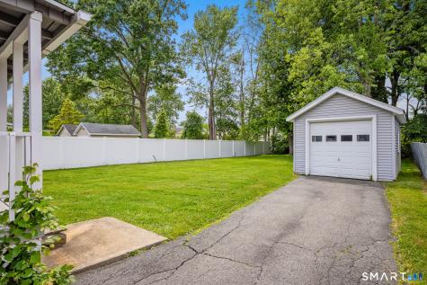 81 Woodlawn Street West Hartford CT 06110