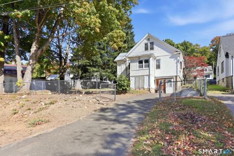 11 Gates Avenue Waterbury CT 06705