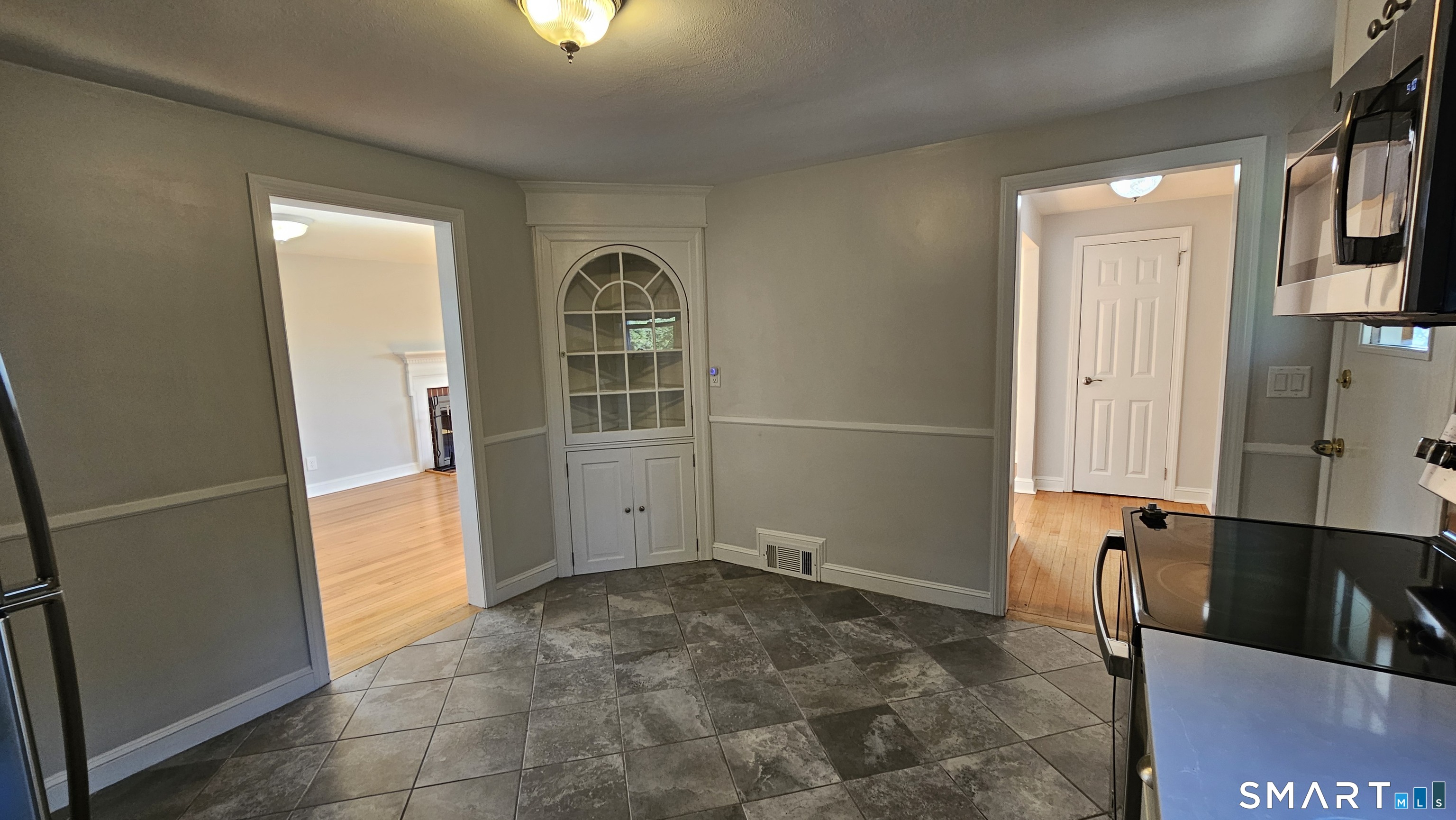 73 Knollwood Road West Hartford CT 06110