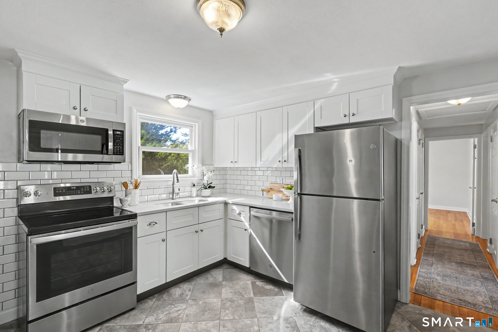 73 Knollwood Road West Hartford CT 06110
