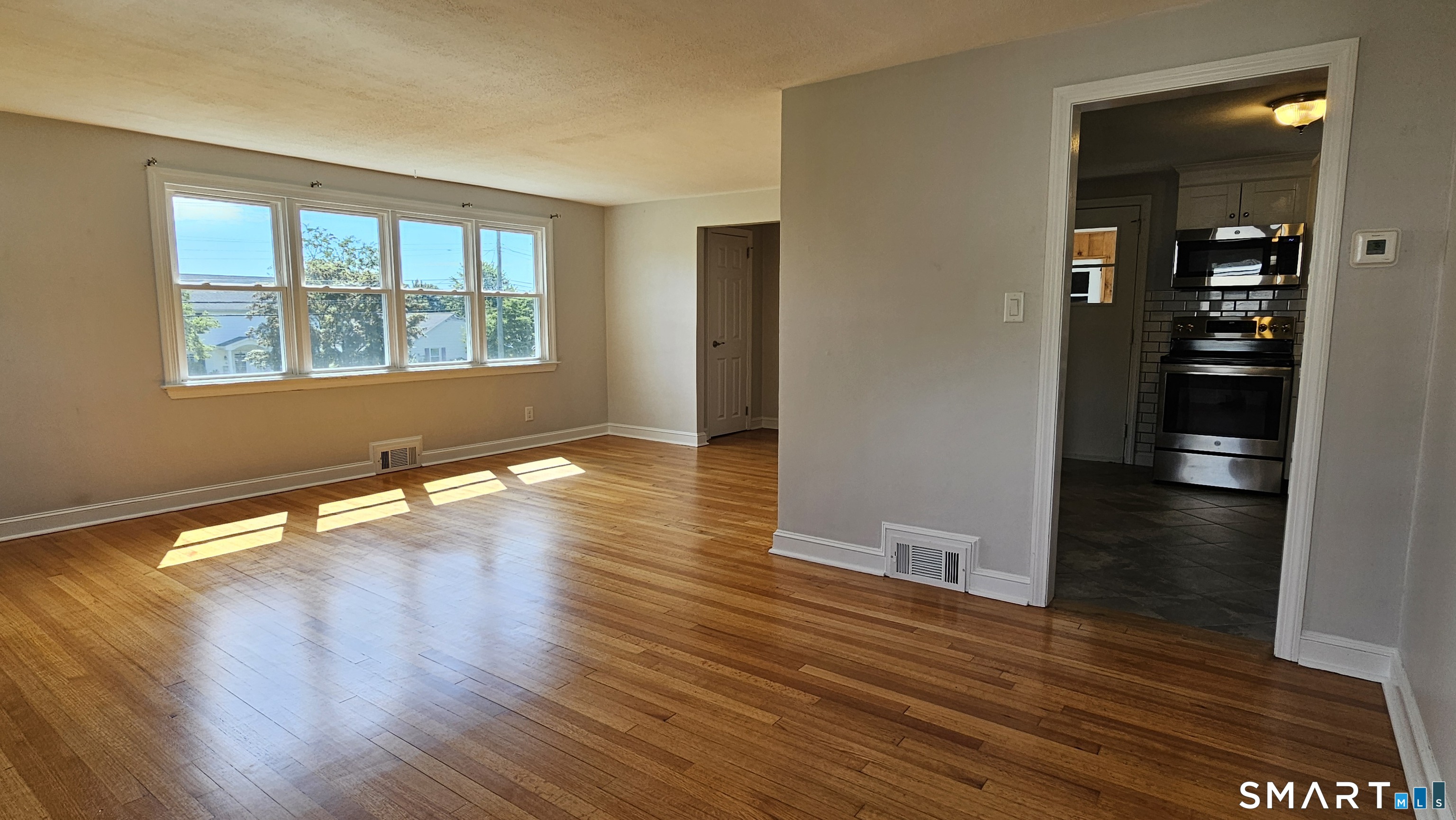 73 Knollwood Road West Hartford CT 06110
