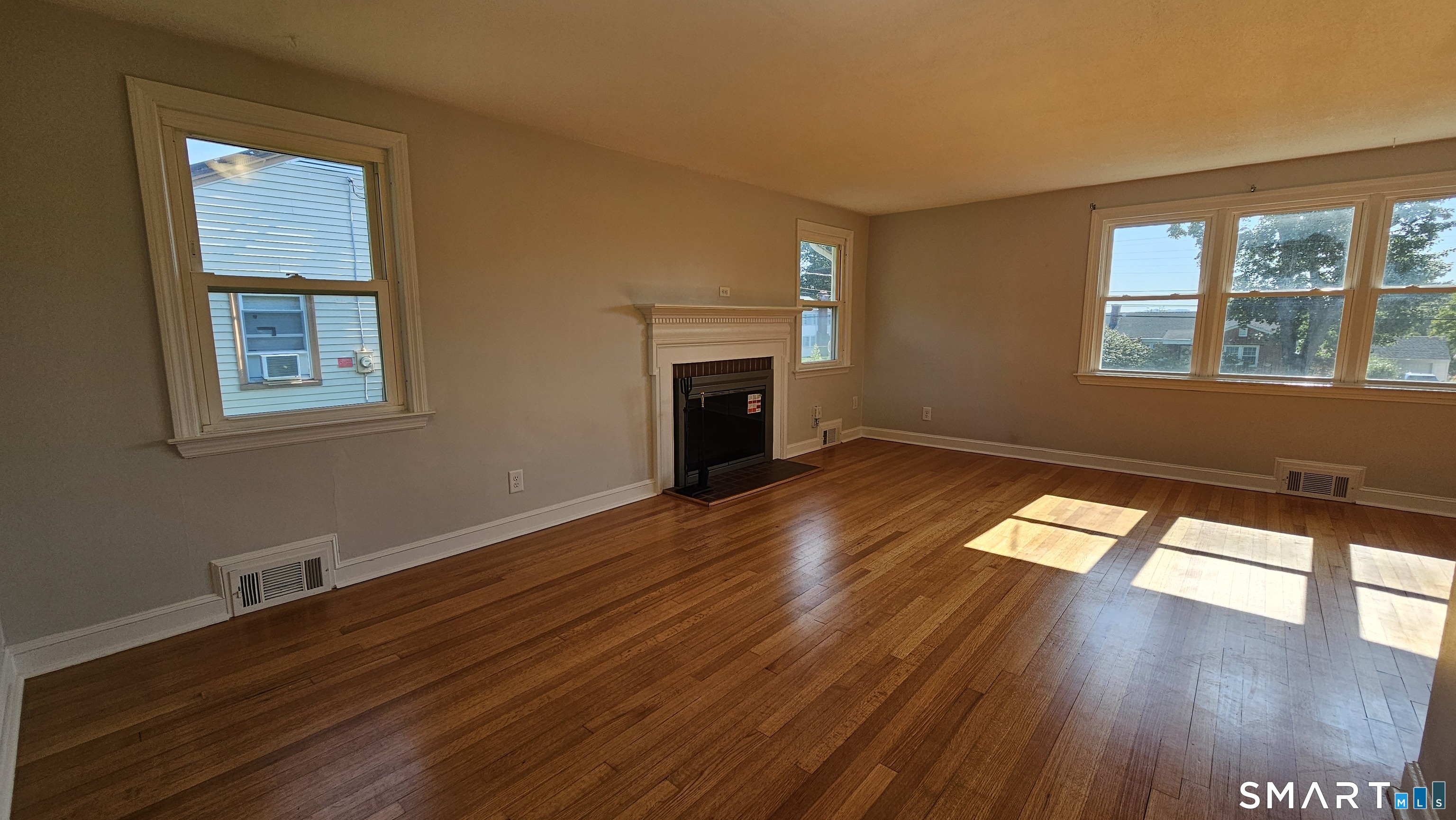 73 Knollwood Road West Hartford CT 06110