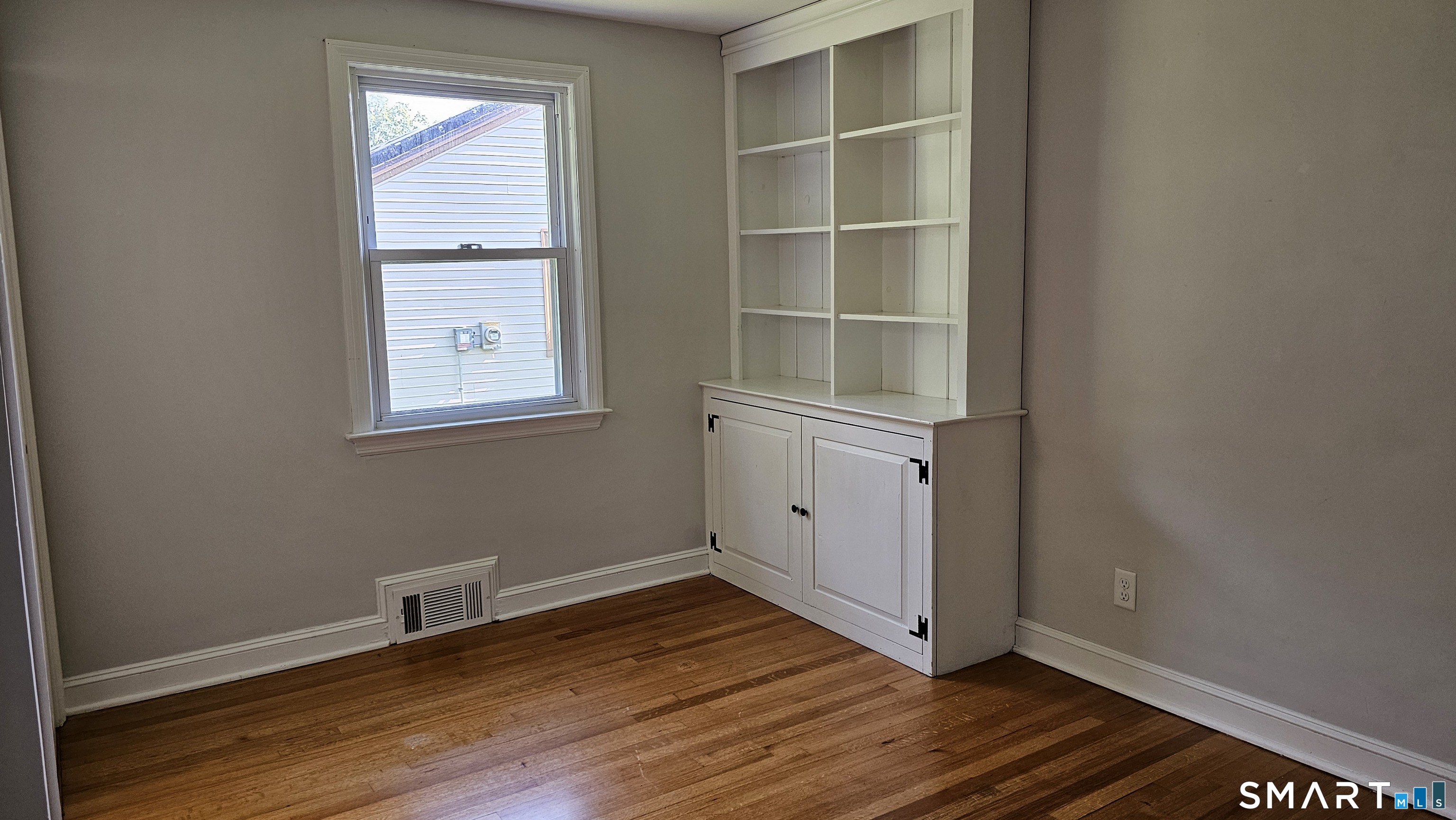 73 Knollwood Road West Hartford CT 06110