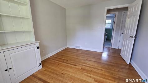 73 Knollwood Road West Hartford CT 06110