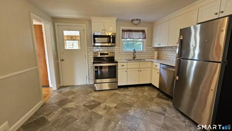 73 Knollwood Road West Hartford CT 06110