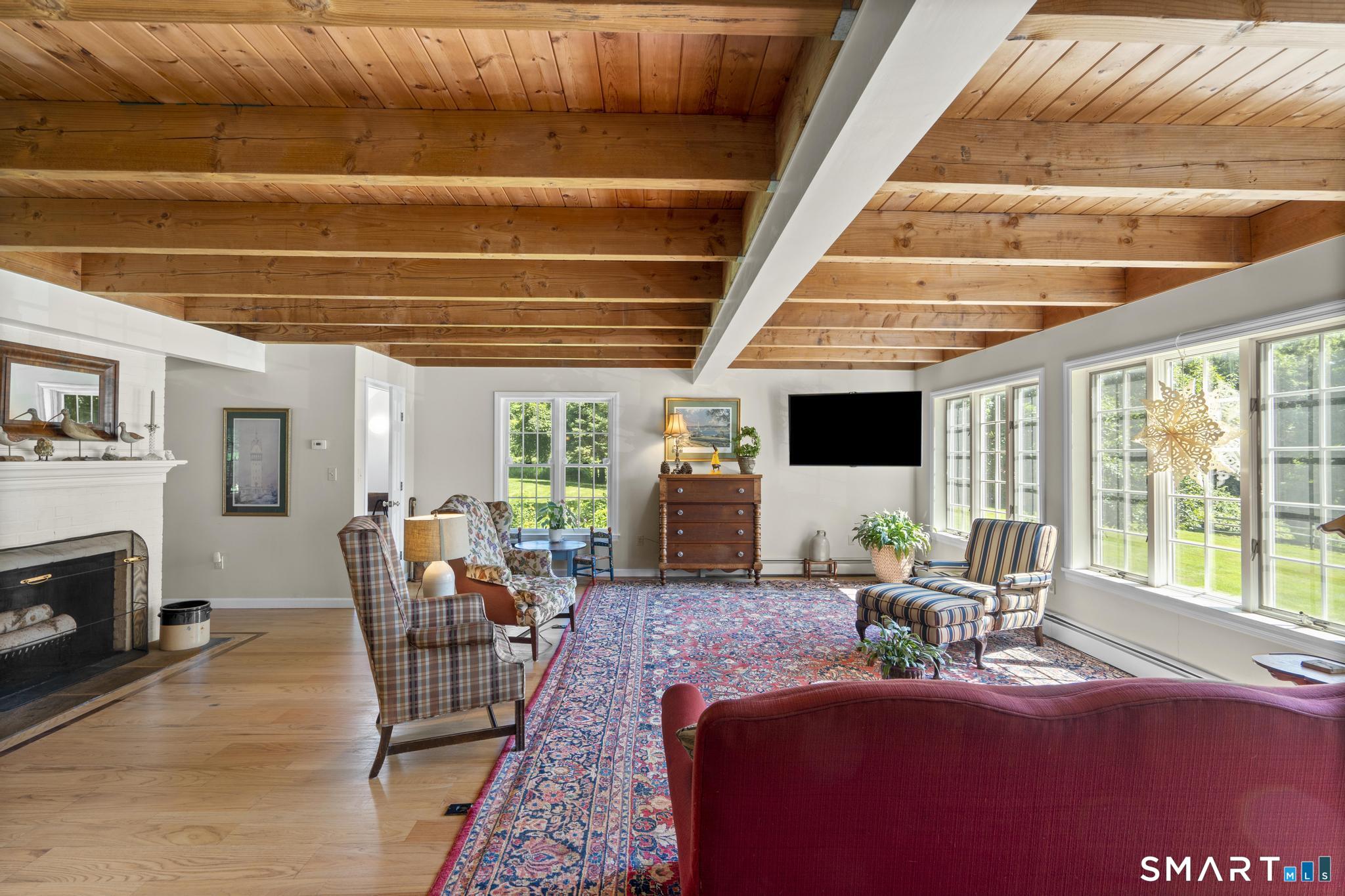 13 Woodchuck Hill Road Simsbury CT 06092