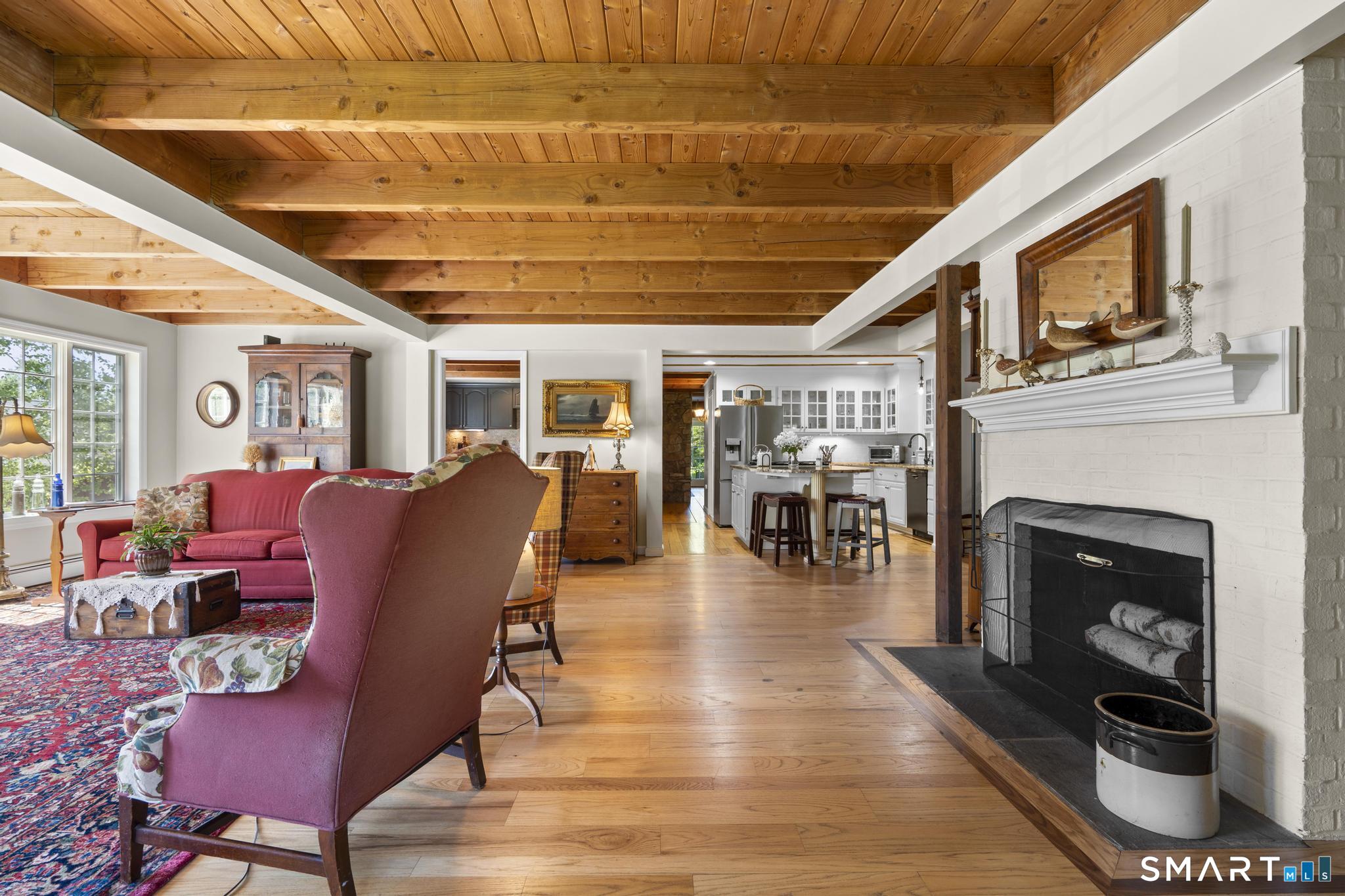 13 Woodchuck Hill Road Simsbury CT 06092