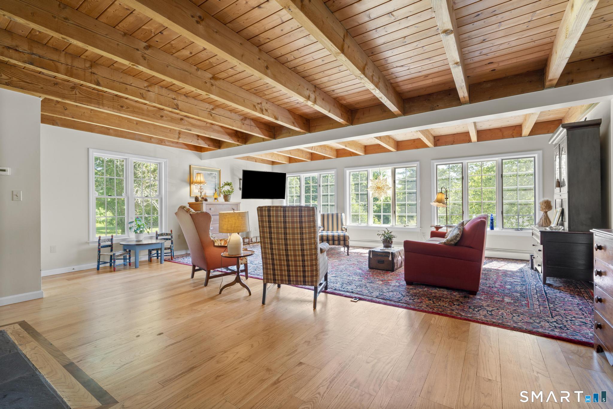 13 Woodchuck Hill Road Simsbury CT 06092