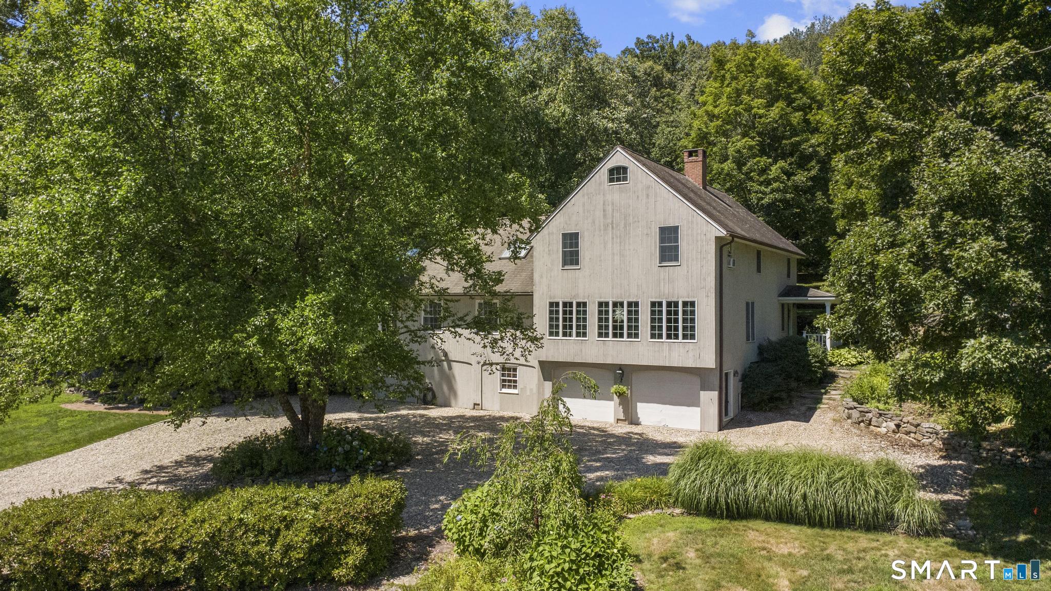 13 Woodchuck Hill Road Simsbury CT 06092