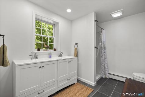 13 Woodchuck Hill Road Simsbury CT 06092