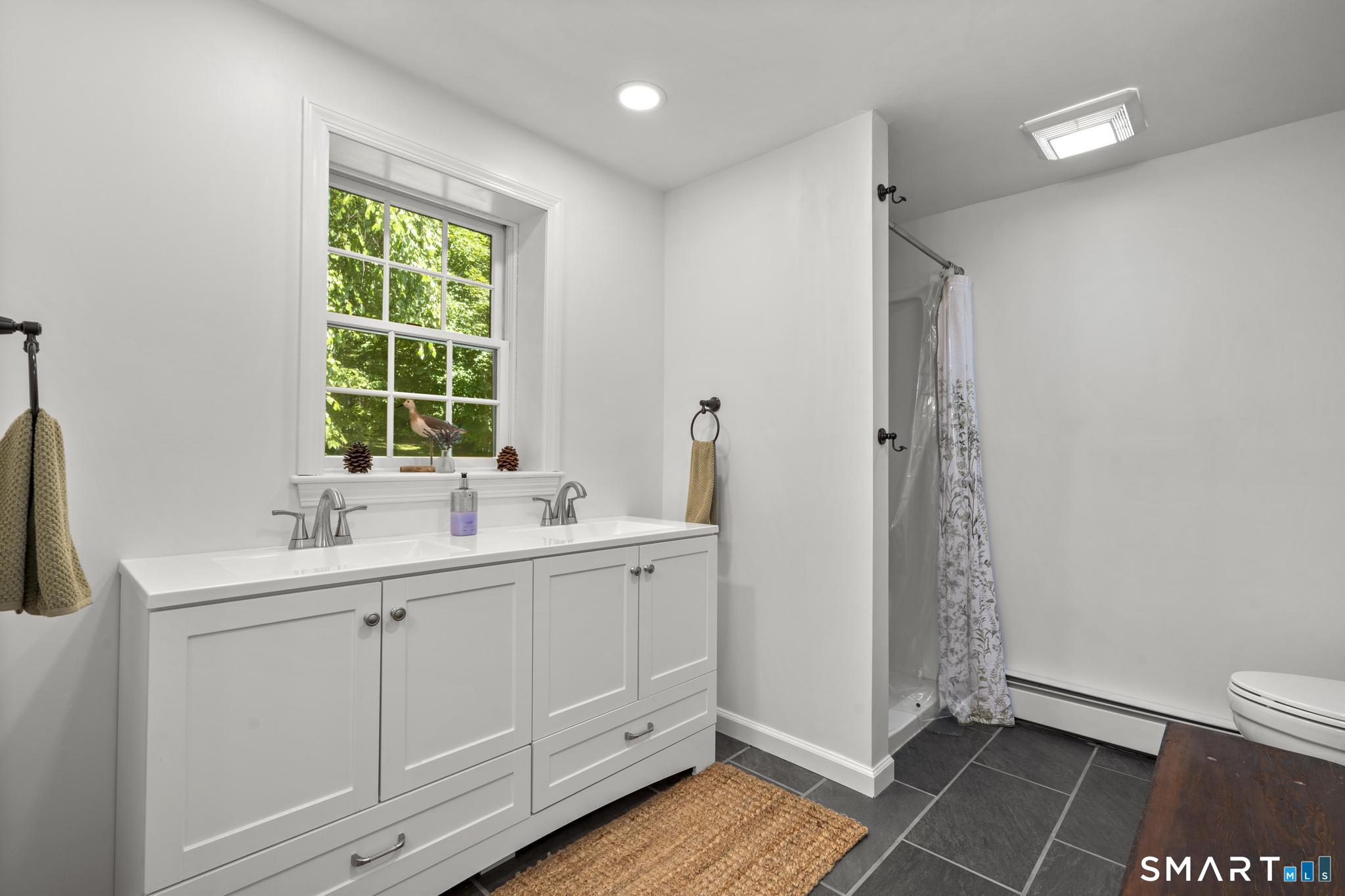 13 Woodchuck Hill Road Simsbury CT 06092