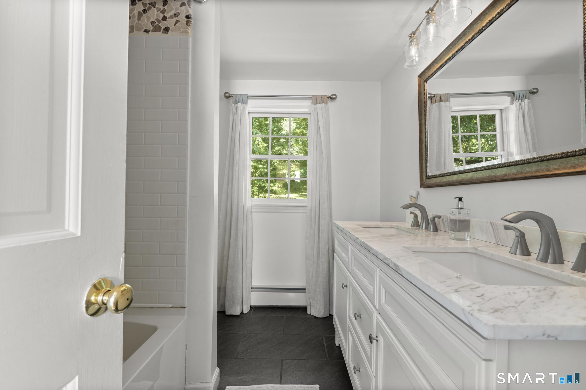 13 Woodchuck Hill Road Simsbury CT 06092