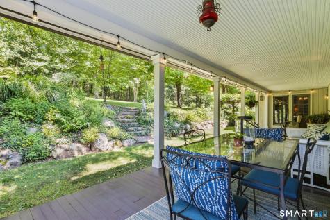 13 Woodchuck Hill Road Simsbury CT 06092