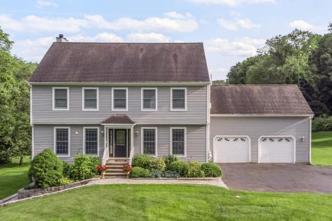 105 Huntingtown Road Newtown CT 06470