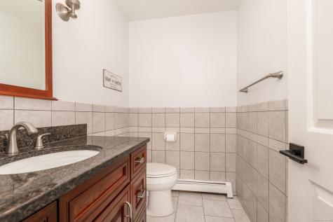 105 Huntingtown Road Newtown CT 06470
