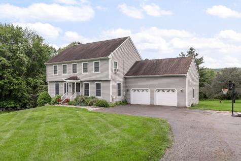 105 Huntingtown Road Newtown CT 06470