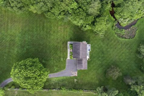 105 Huntingtown Road Newtown CT 06470