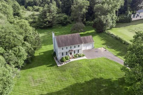 105 Huntingtown Road Newtown CT 06470