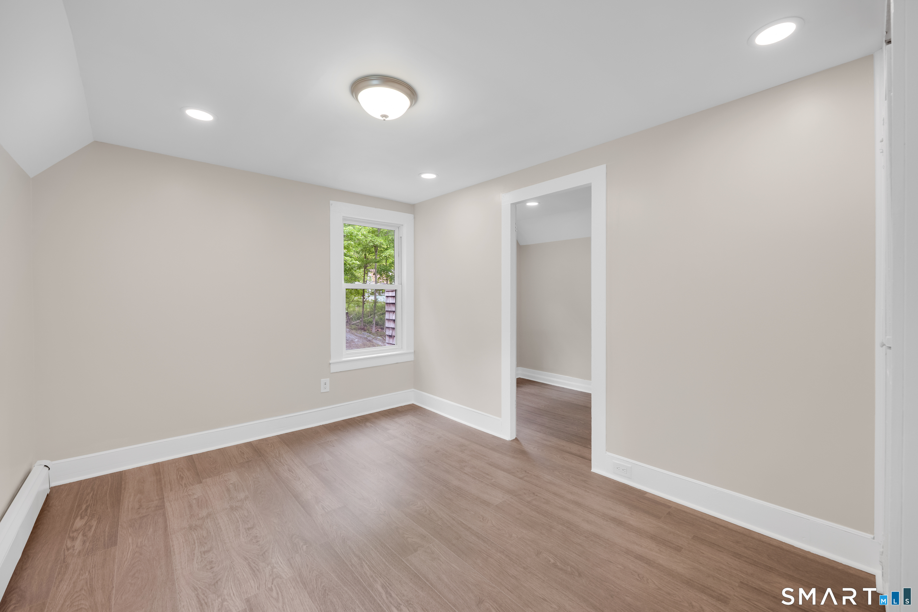 902 West River Street Milford CT 06461