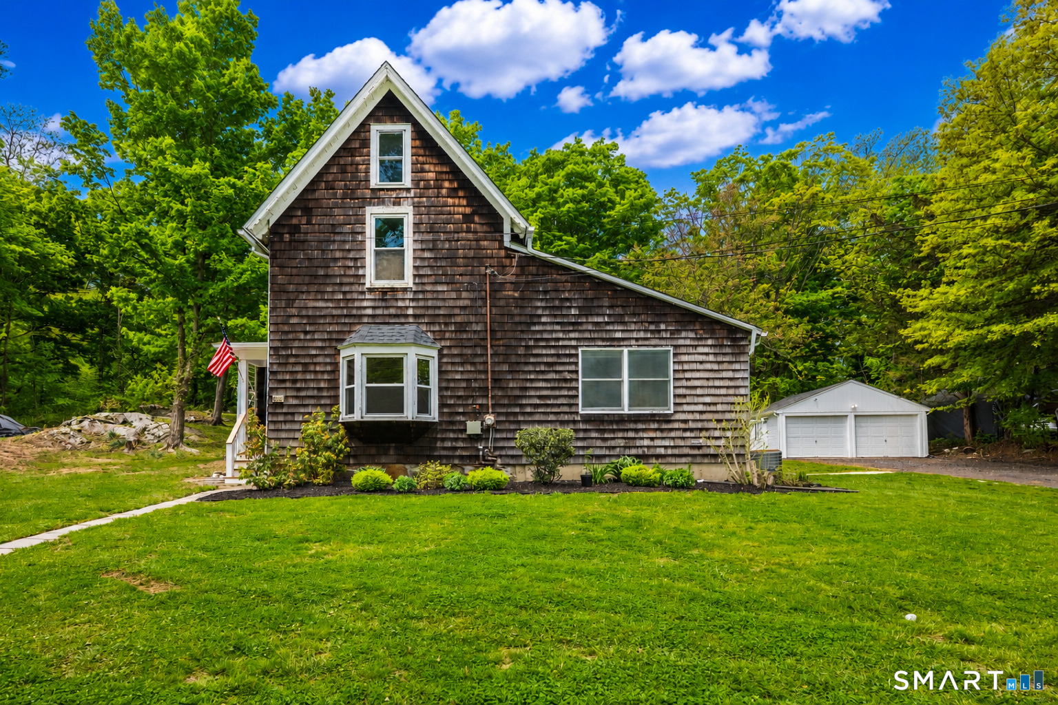 902 West River Street Milford CT 06461