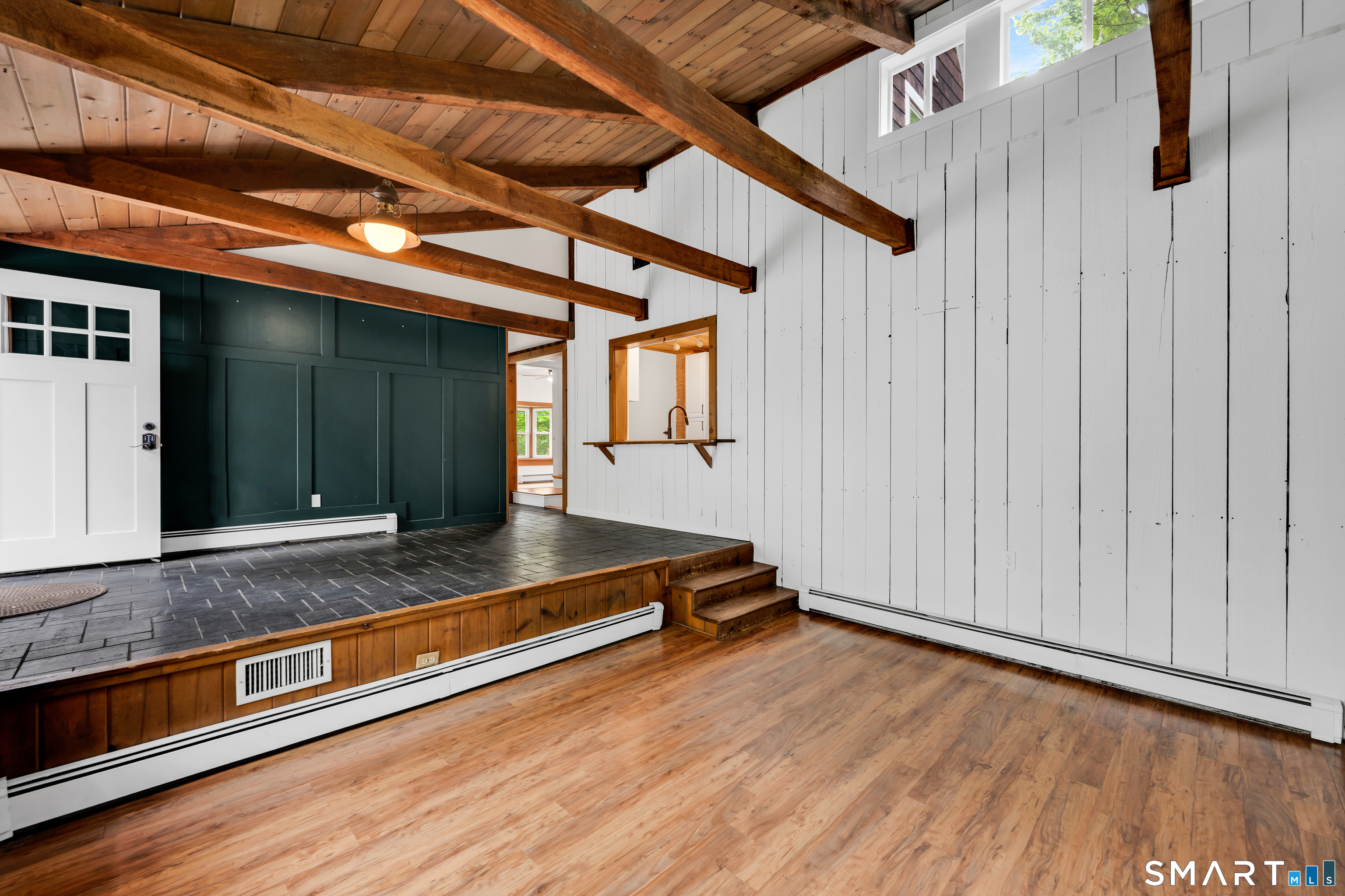 902 West River Street Milford CT 06461