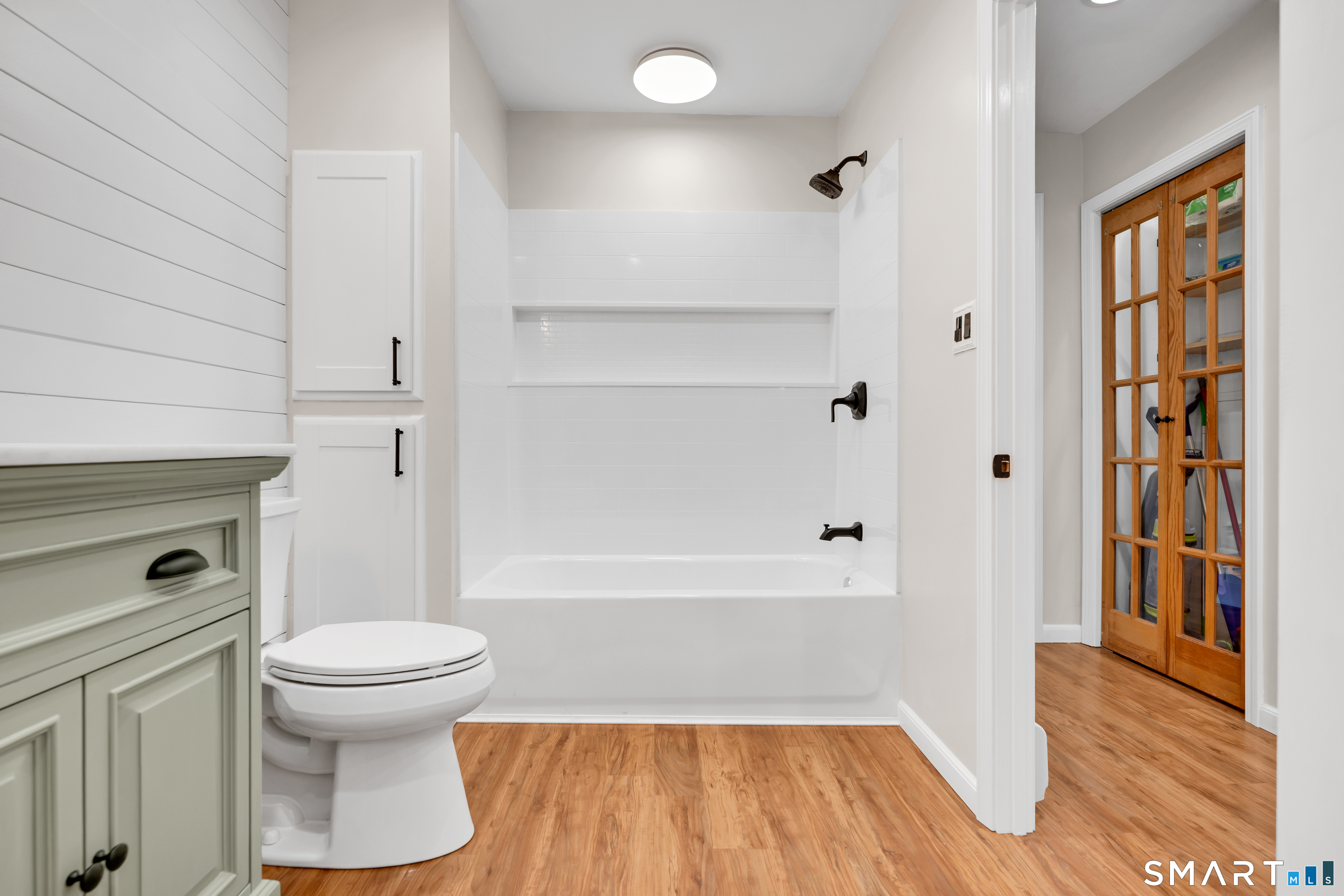 902 West River Street Milford CT 06461