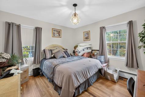 27 North Main Street East Hampton CT 06424