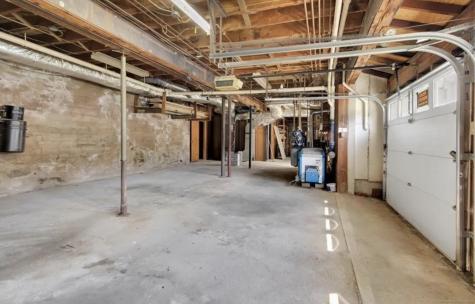 27 North Main Street East Hampton CT 06424