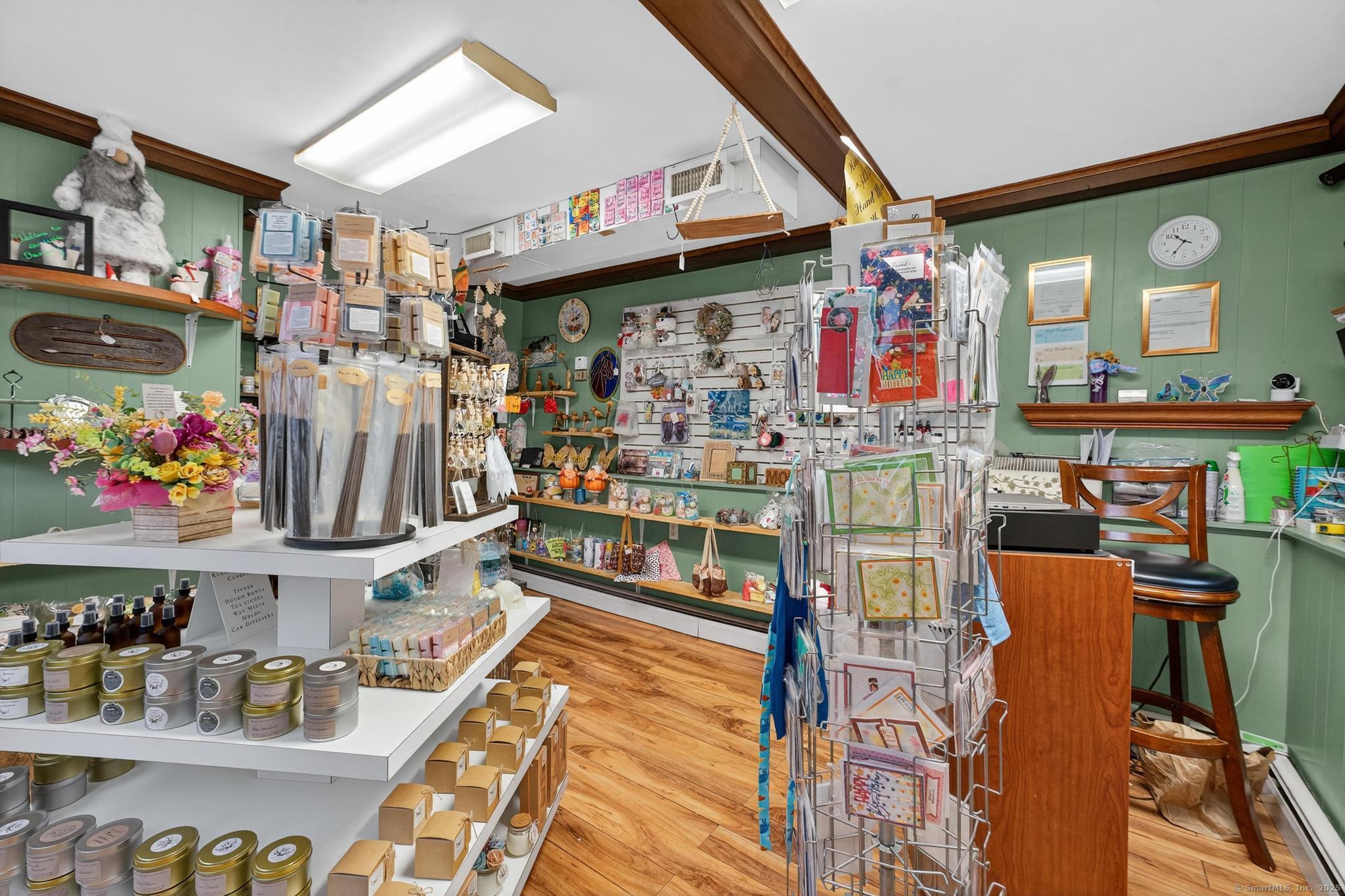 27 North Main Street East Hampton CT 06424