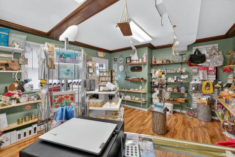 27 North Main Street East Hampton CT 06424