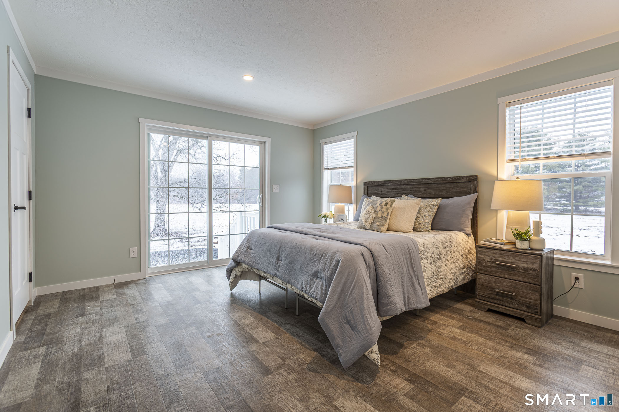 67 Middle Road Enfield CT 06082