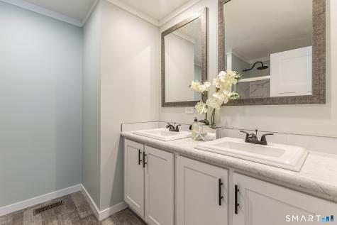 67 Middle Road Enfield CT 06082