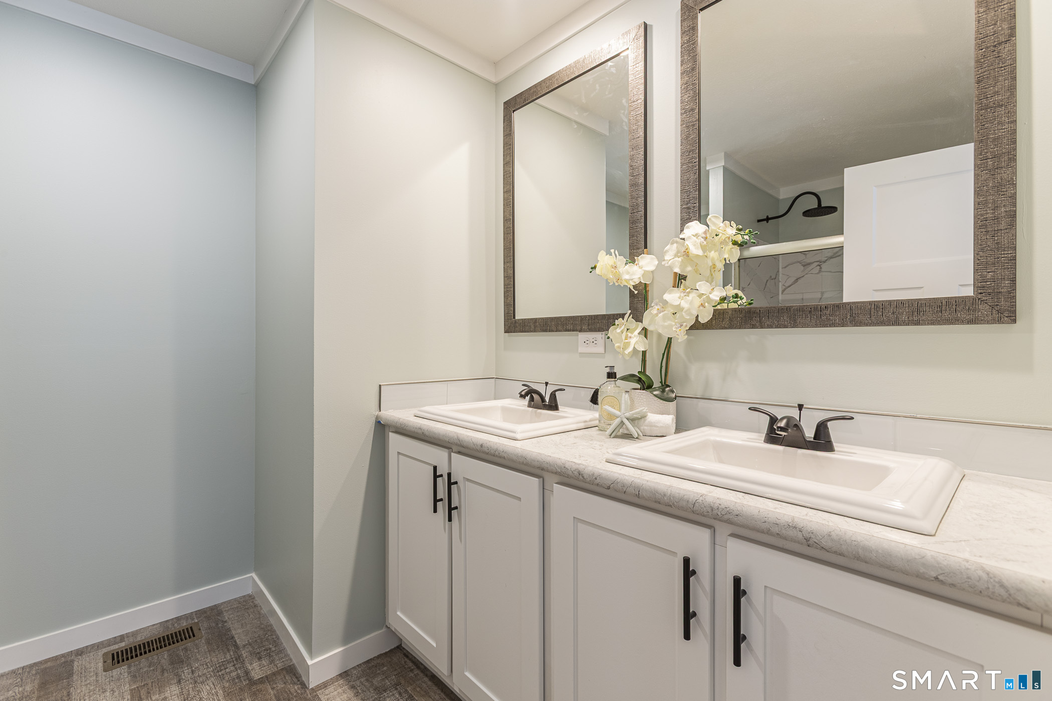 67 Middle Road Enfield CT 06082