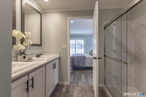 67 Middle Road Enfield CT 06082