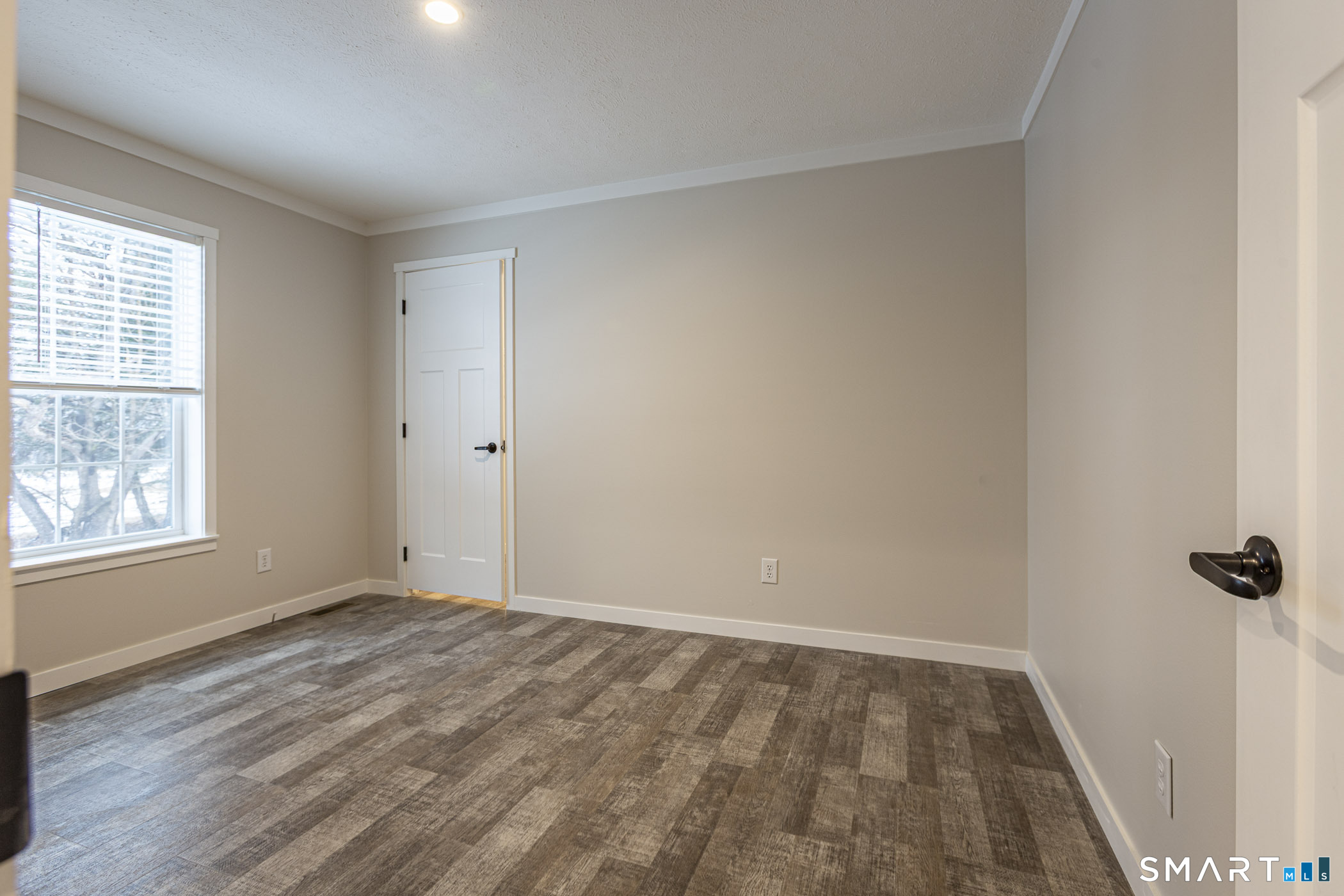 67 Middle Road Enfield CT 06082