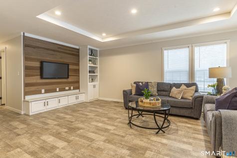 67 Middle Road Enfield CT 06082