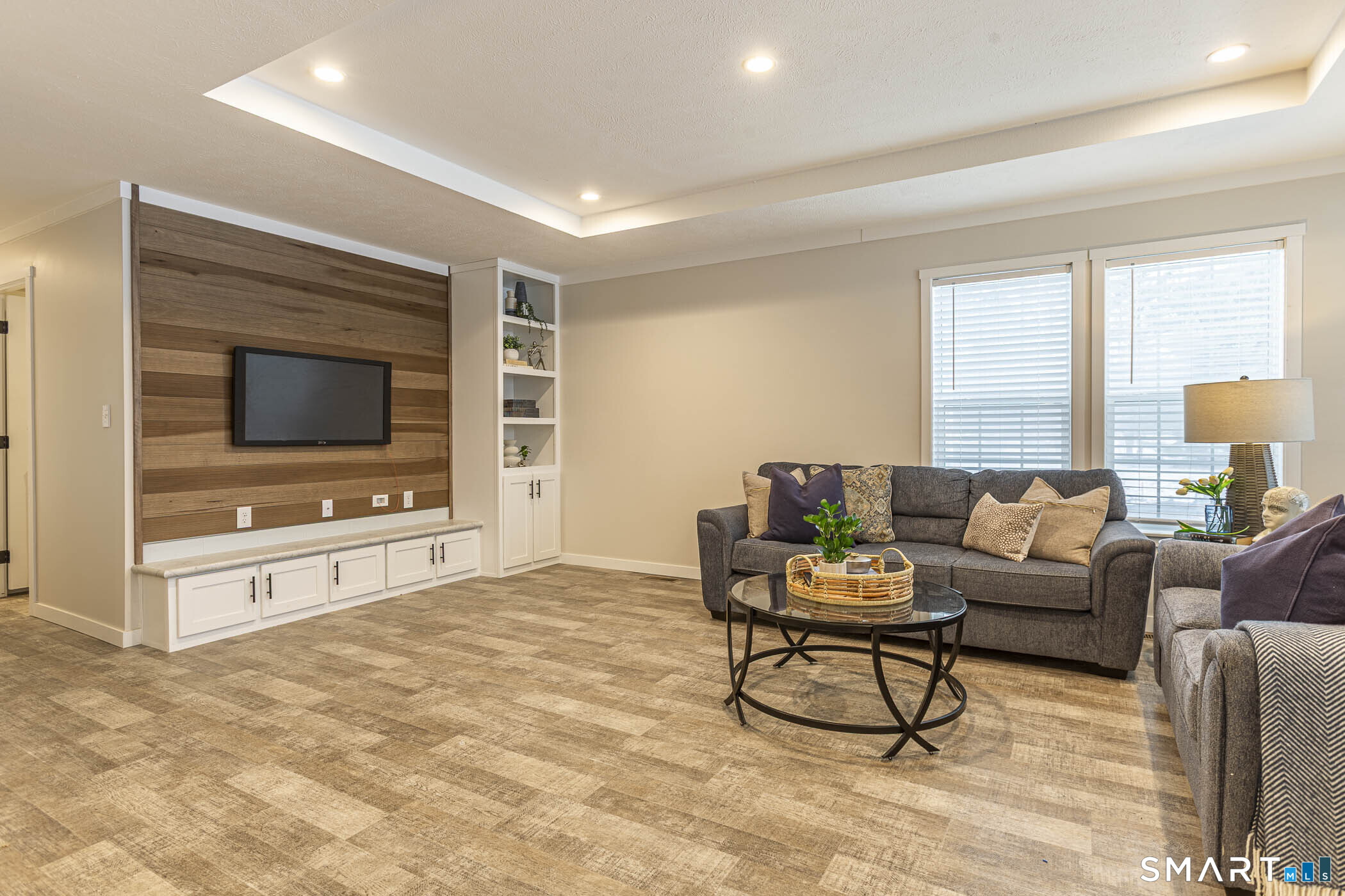 67 Middle Road Enfield CT 06082