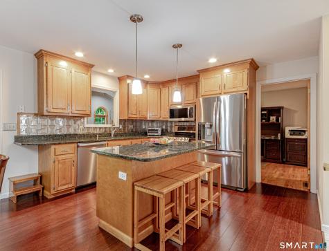 4 Ivy Terrace Prospect CT 06712