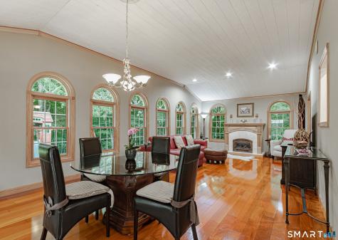 4 Ivy Terrace Prospect CT 06712