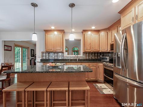 4 Ivy Terrace Prospect CT 06712
