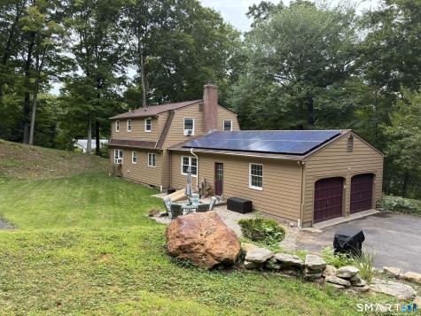 75 Maple West Avenue Haddam CT 06441