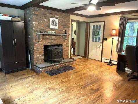 75 Maple West Avenue Haddam CT 06441